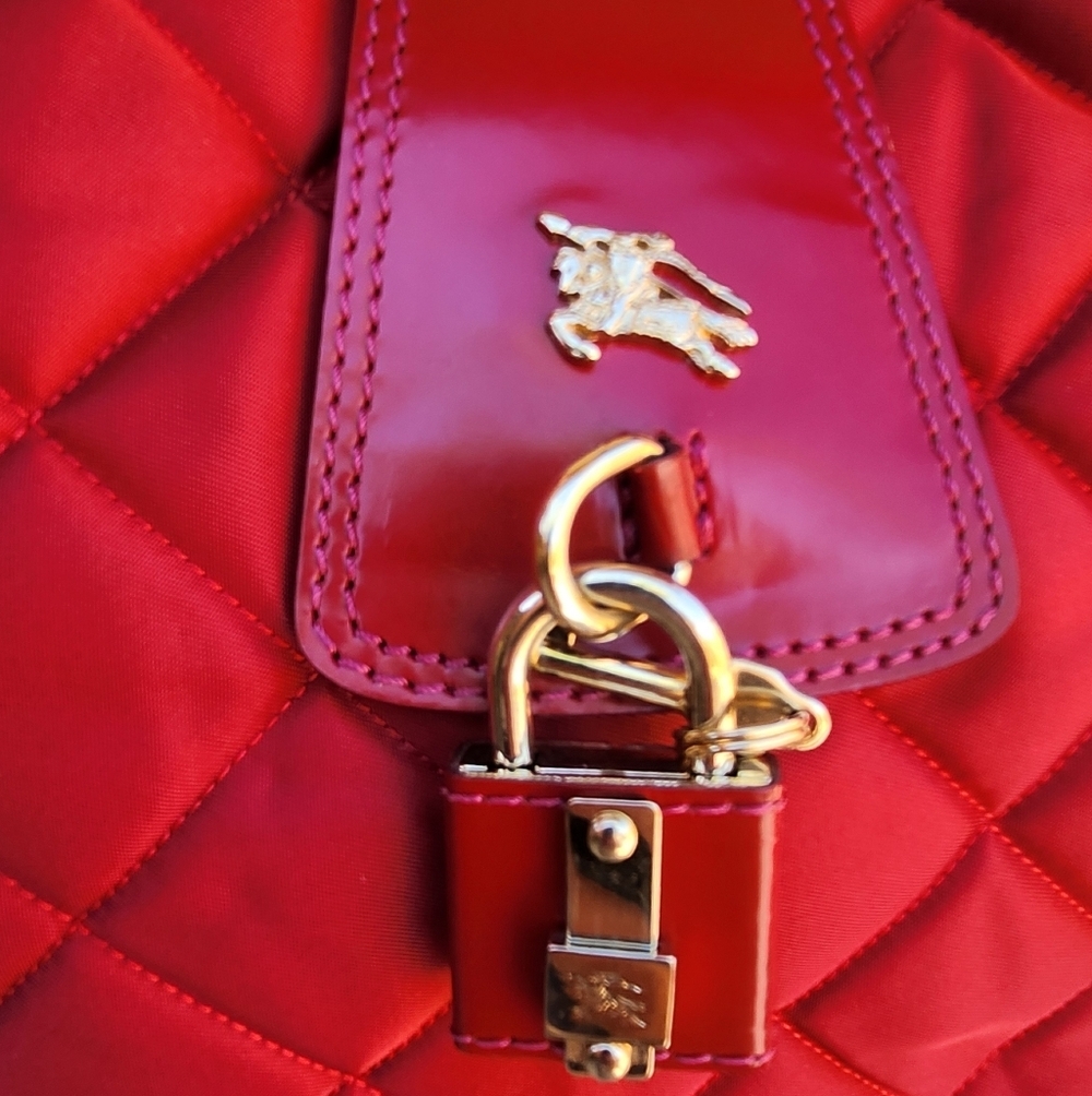 Like New Burberry Quilted Nylon & Patent Leather Hobo Bag w/ Gold Lock & COA - Picture 12 of 15